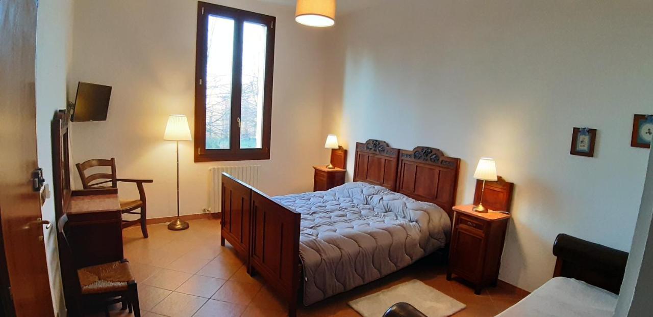 La Torre Di Longara Bed and Breakfast Calderara di Reno Eksteriør billede