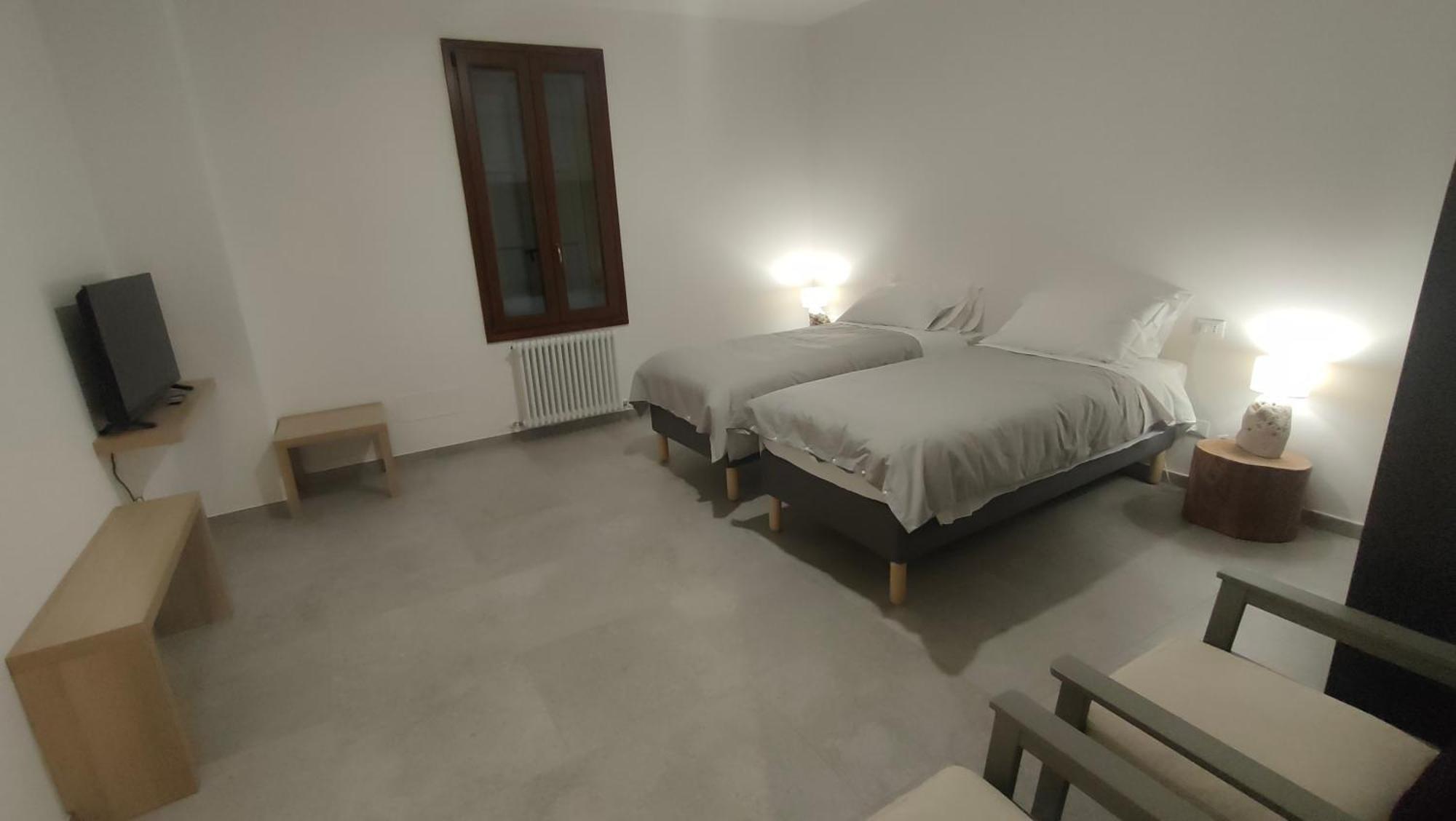 La Torre Di Longara Bed and Breakfast Calderara di Reno Eksteriør billede