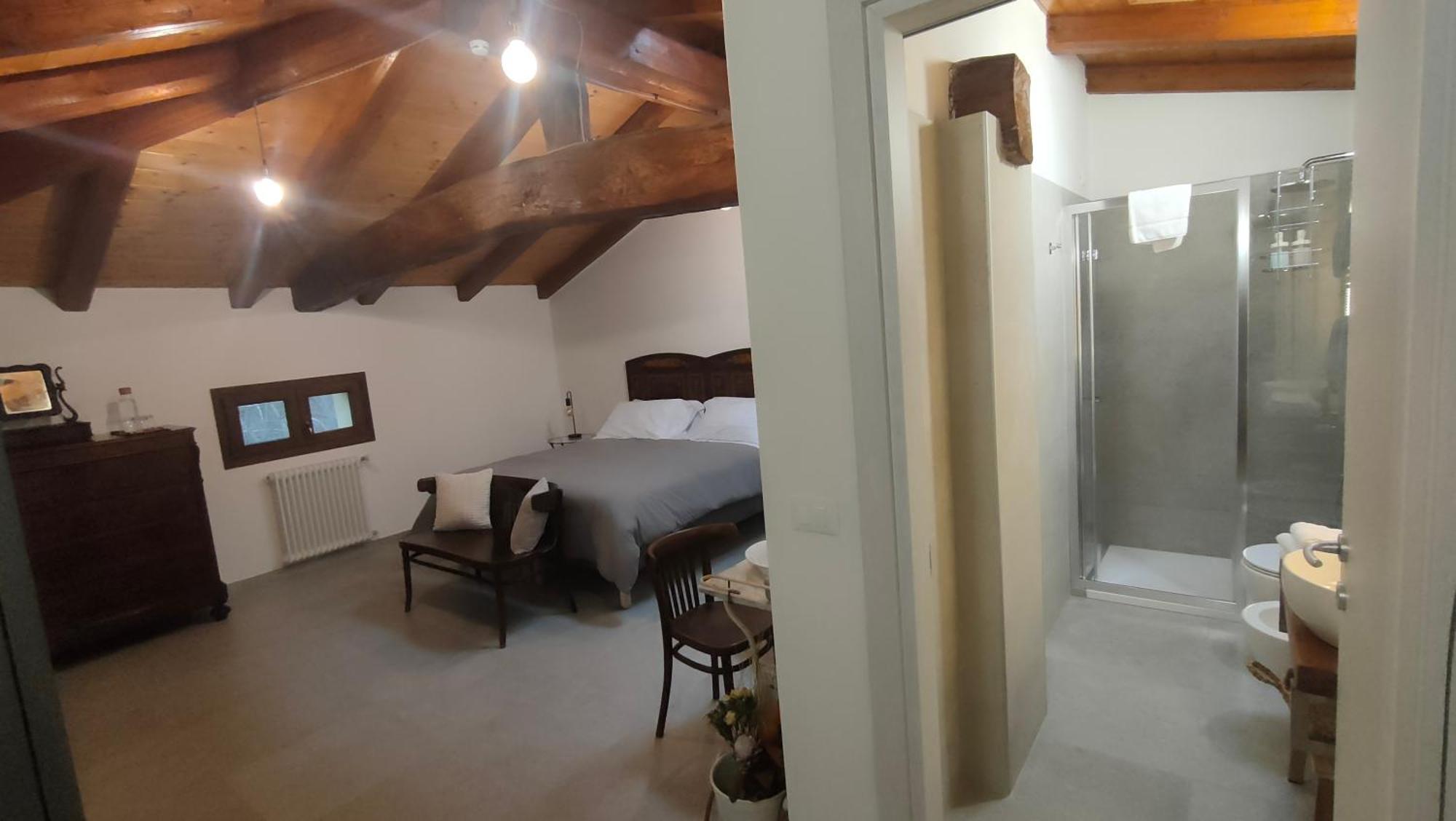 La Torre Di Longara Bed and Breakfast Calderara di Reno Eksteriør billede